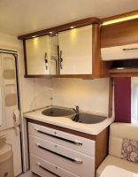                         Hobby 490 SFF Excellent - zdjęcie 5
                        