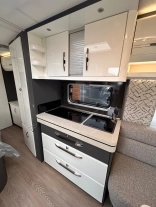                         Hobby 495 WFB Excellent - zdjęcie 6
                        