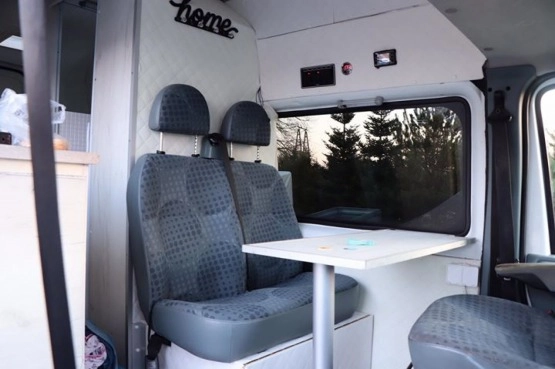                         Kamper FORD TRANSIT 2.4 tdci max długi i wysoki - zdjęcie 17
                        