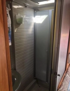                         Burstner Fiat Ducato z 2006 roku - zdjęcie 14
                        