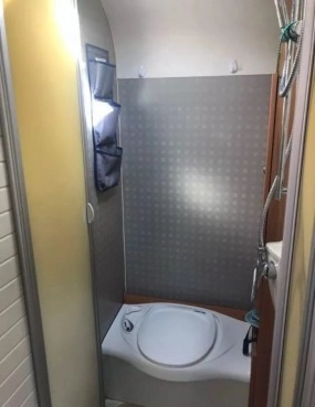                         Burstner Fiat Ducato z 2006 roku - zdjęcie 8
                        