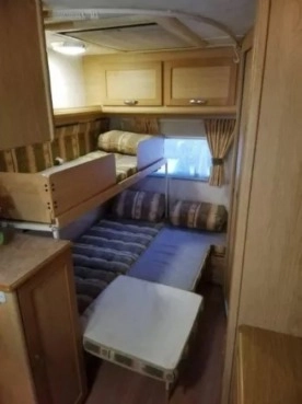                         Przyczepa kempingowa Elddis Avante 5 osobowa + Namiot - zdjęcie 4
                        