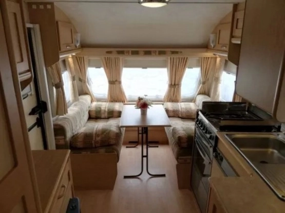                         Przyczepa kempingowa Elddis Avante 5 osobowa + Namiot - zdjęcie 5
                        