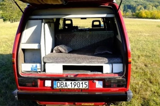                         VW Transporter T3 Camper Weinsberg - zdjęcie 8
                        