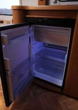                         Lunar CLUBMAN NOWY MODEL DMC 1200 kg - zdjęcie 19
                        