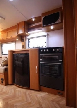                         Lunar CLUBMAN NOWY MODEL DMC 1200 kg - zdjęcie 20
                        