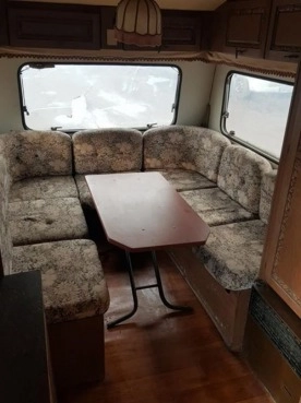                         Przyczepa kempingowa Burstner - ZAREJESTROWANA. Prysznic, toaleta, ogrzewanie, lodówka - okazja! - zdjęcie 3
                        