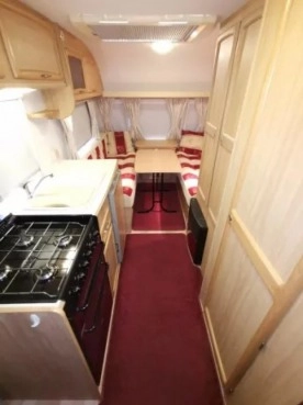                         Przyczepa Kempingowa Avondale DART 510-5 - 1 właściciel, serwis 2007 - zdjęcie 5
                        