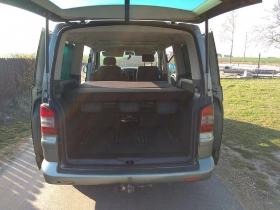                         Sam osobowy WV T5 Multivan 2,5 TDI 130 km, przebieg 411 tys. - zdjęcie 5
                        