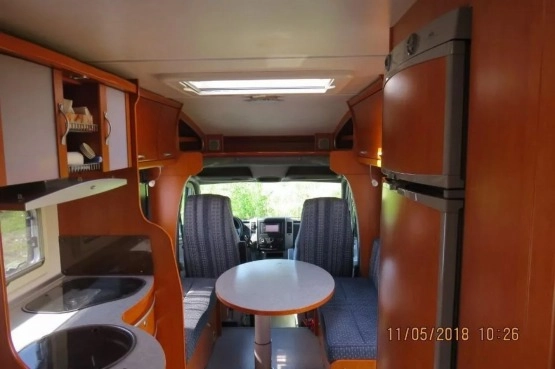                         Mercedes-Benz Sprinter 318, 2008 rok - zdjęcie 14
                        