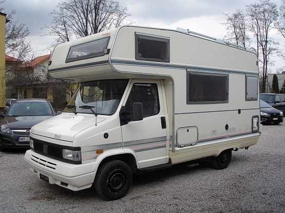                         Ducato Burstner 1.9 TD 82 KM stan idealny - zdjęcie 1
                        