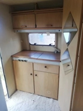                         Przyczepa campingowa Chateau La Car - zdjęcie 6
                        