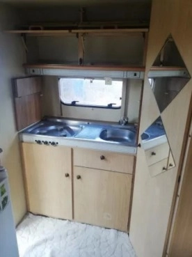                         Przyczepa campingowa Chateau La Car - zdjęcie 7
                        