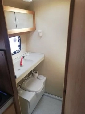                         Przyczepa campingowa Chateau La Car - zdjęcie 8
                        