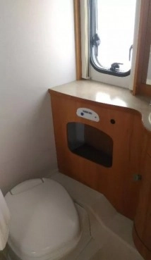                         Przyczepa Hymer-Eriba Nova 530 LE - zdjęcie 8
                        