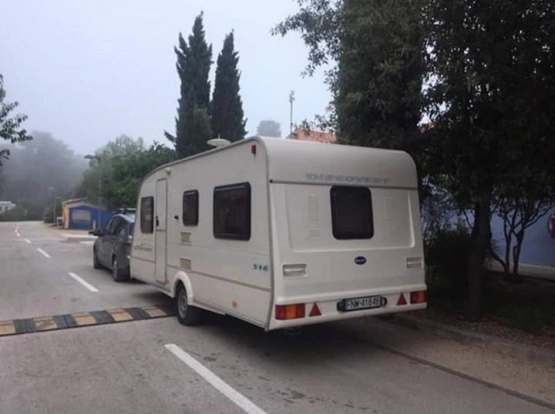                         Przyczepa z 2002 Bailey Discovery - zdjęcie 10
                        