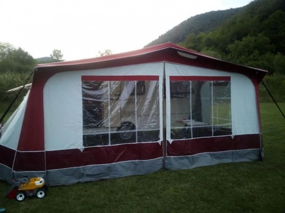                         Przyczepa z 2002 Bailey Discovery - zdjęcie 3
                        