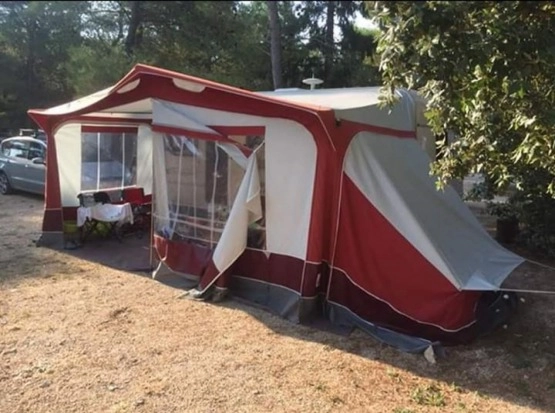                         Przyczepa z 2002 Bailey Discovery - zdjęcie 5
                        