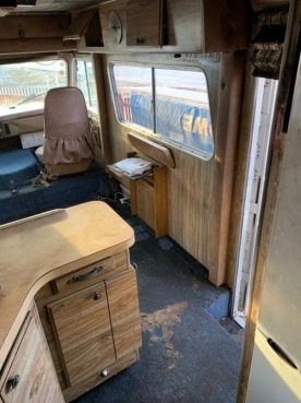                         Kamper z 1978 roku, Dodge 7.5 benzyna - lpg, automat - zdjęcie 21
                        