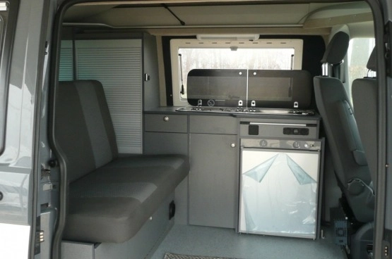                         Kamper VW - zdjęcie 8
                        