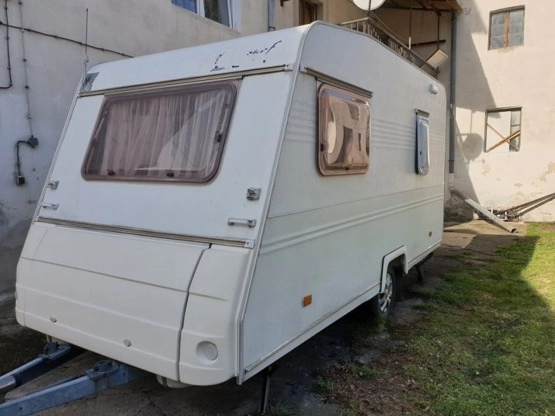                         Przyczepa kempingowa NIEWIADÓW N-390 rok 1995, 4-osoby - zdjęcie 1
                        