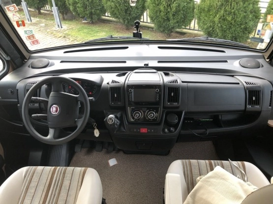                         Pilote G 600 LGA Aventura Fiat Ducato 2.3 diesel 130KM - zdjęcie 15
                        