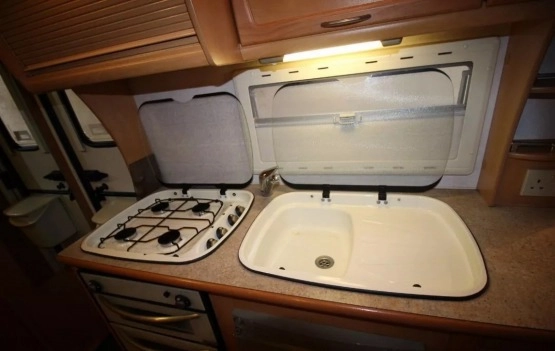                         Przyczepa Compass 514 z 2005 roku - zdjęcie 12
                        