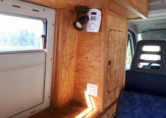                         Fiat Ducato Camper KAMPER 5 Osobowy 2.8 TDI, 122 KM - zdjęcie 7
                        