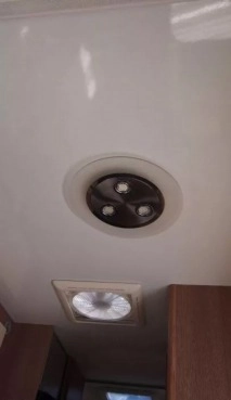                         Fiat Ducato Camper Duni 2013 rok - zdjęcie 15
                        