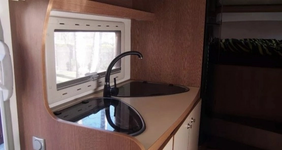                         Fiat Ducato Camper Duni 2013 rok - zdjęcie 22
                        