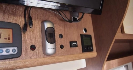                         Fiat Ducato Camper Duni 2013 rok - zdjęcie 24
                        