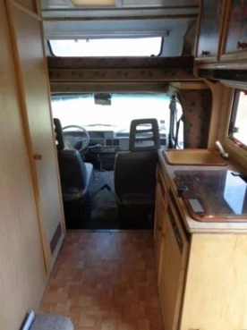                         Kamper Fiat Ducato 2,5 D - zdjęcie 6
                        