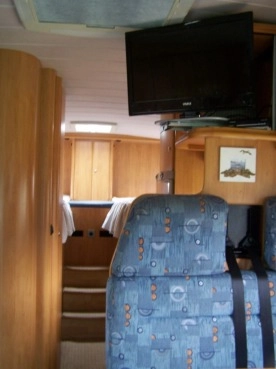                         sprzedam kamper - zdjęcie 16
                        