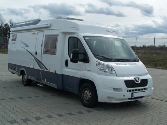                         sprzedam kamper - zdjęcie 1
                        