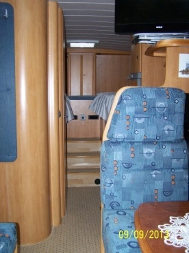                         sprzedam kamper - zdjęcie 6
                        