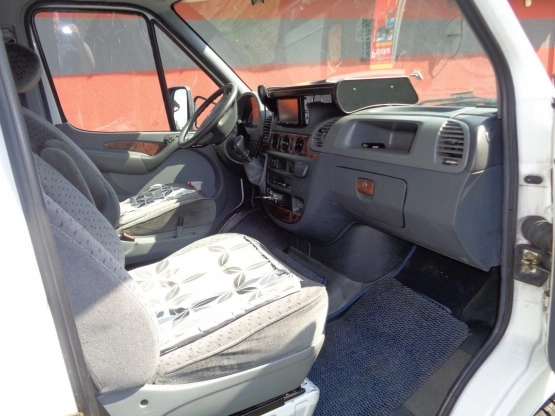                         Mercedes-Benz Sprinter AUTOTRAIL - zdjęcie 13
                        