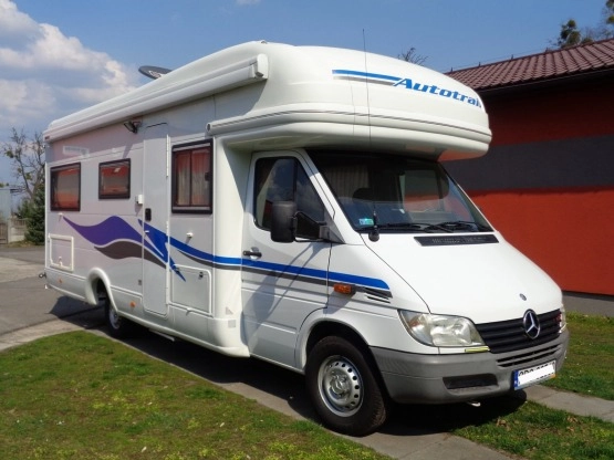                         Mercedes-Benz Sprinter AUTOTRAIL - zdjęcie 6
                        