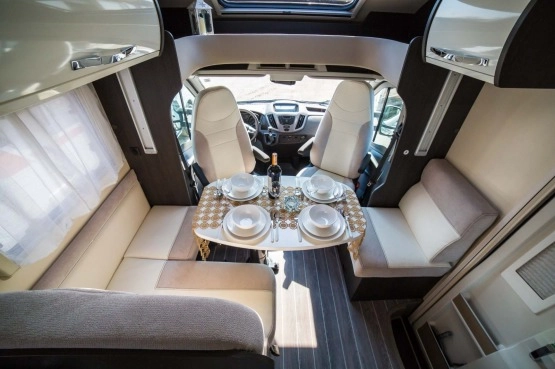                         Nowe i świetnie wyposażone kampery! - zdjęcie 3
                        