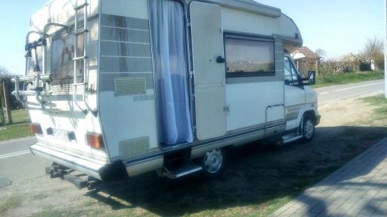                         SPRZEDAM KAMPERA (SAMOCHÓD SPECJALNY - KEMPINGOWY) - zdjęcie 1
                        