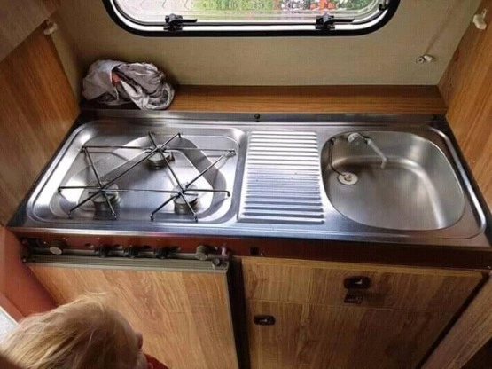                         Przyczepa kempingowa Home Car 38 - zdjęcie 6
                        