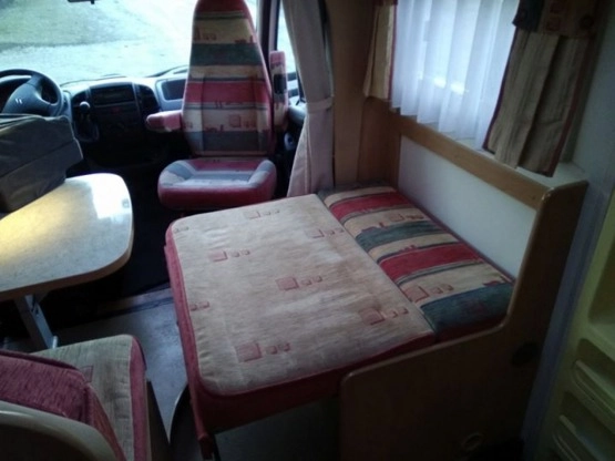                         Ccamper - półintegra, 2.8, Burstner, klima, suchy, 6,6 dł. - zdjęcie 3
                        