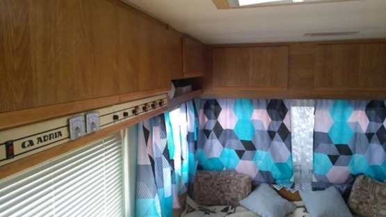                         Adria Optima 4-osobowa z przedsionkiem, gotowa do podróży - zdjęcie 17
                        