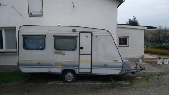                         Adria Optima 4-osobowa z przedsionkiem, gotowa do podróży - zdjęcie 1
                        