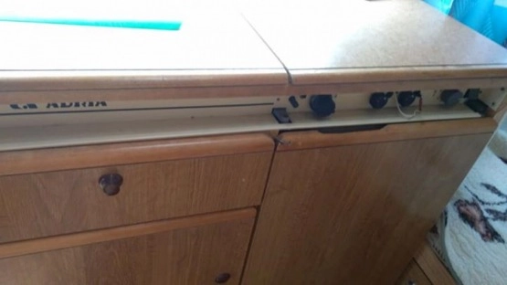                         Adria Optima 4-osobowa z przedsionkiem, gotowa do podróży - zdjęcie 3
                        