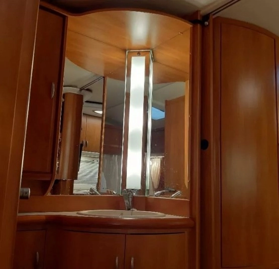                         Hobby 540 EXCELLENT - zdjęcie 12
                        