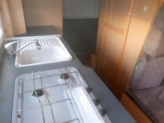                         Kamper Fiat Ducato z 1997 roku - zdjęcie 7
                        