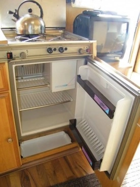                         Przyczepa kempingowa Dethleffs Nomad, łóżko piętrowe - zdjęcie 12
                        