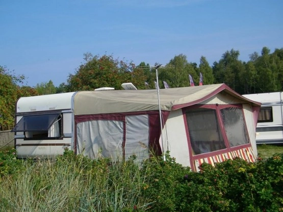                         Przyczepa kempingowa Dethleffs Nomad, łóżko piętrowe - zdjęcie 2
                        