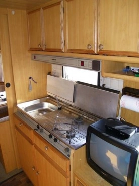                         Przyczepa kempingowa Dethleffs Nomad, łóżko piętrowe - zdjęcie 3
                        