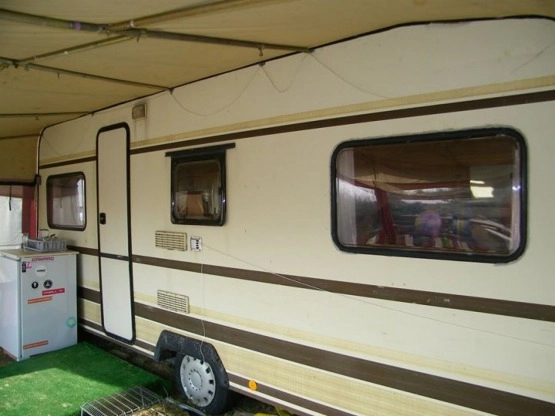                         Przyczepa kempingowa Dethleffs Nomad, łóżko piętrowe - zdjęcie 7
                        